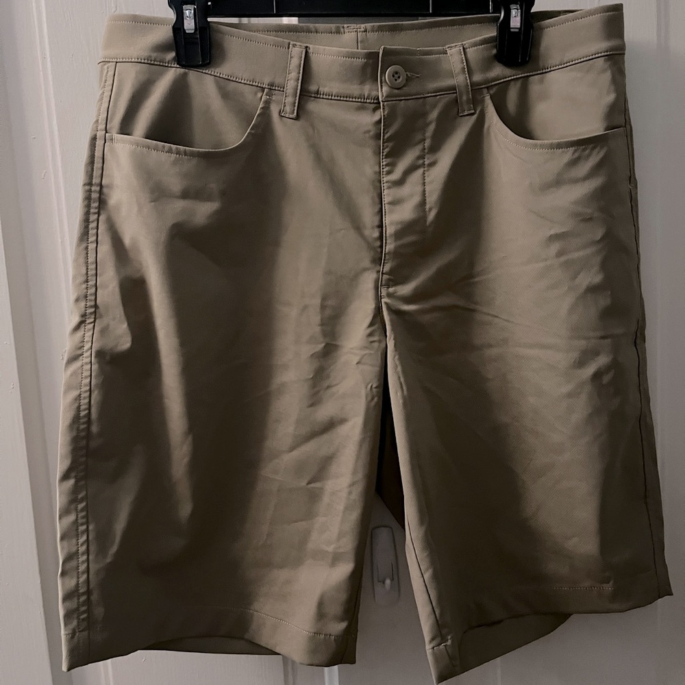34. Under Armour. Golf shorts.